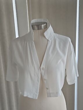 Cropped White Button-Front Women's Shirt